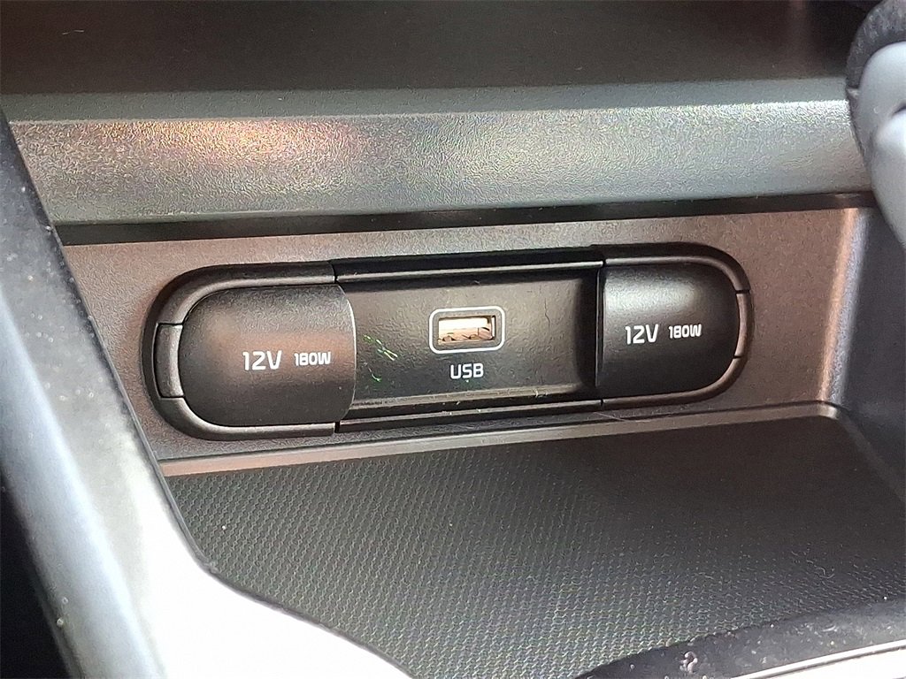 Certified 2023 Kia Soul LX w/ LX Technology Package image 22