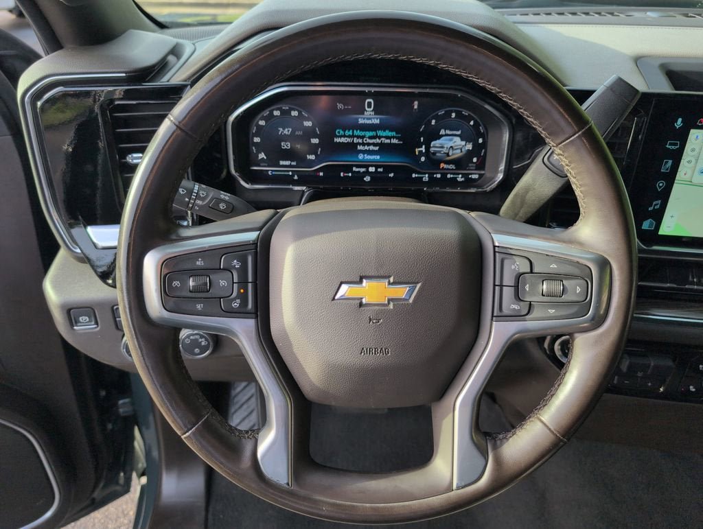 Used 2025 Chevrolet Silverado 1500 LT AWD/4WD image 23