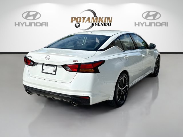 Used 2024 Nissan Altima 2.5 SR FWD image 5