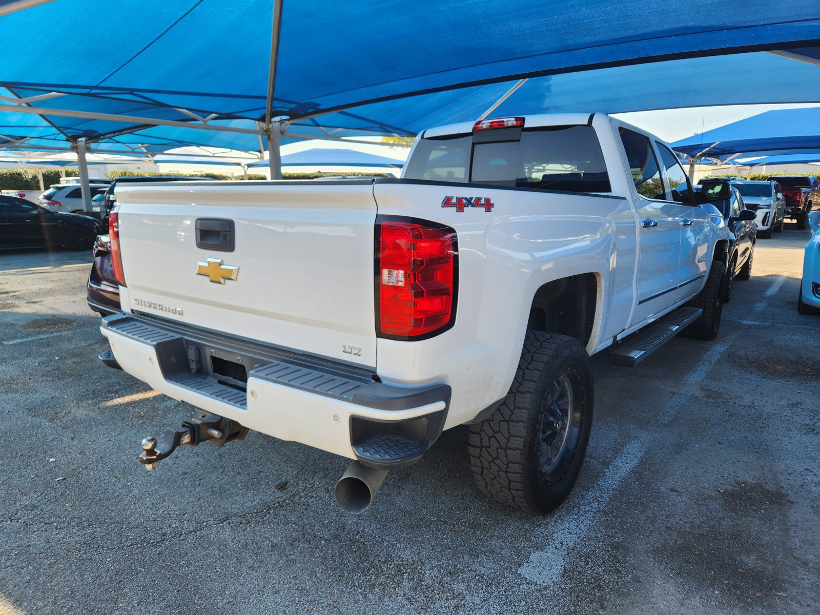 Used 2017 Chevrolet Silverado 2500 LTZ w/ Duramax Plus Package AWD/4WD image 4
