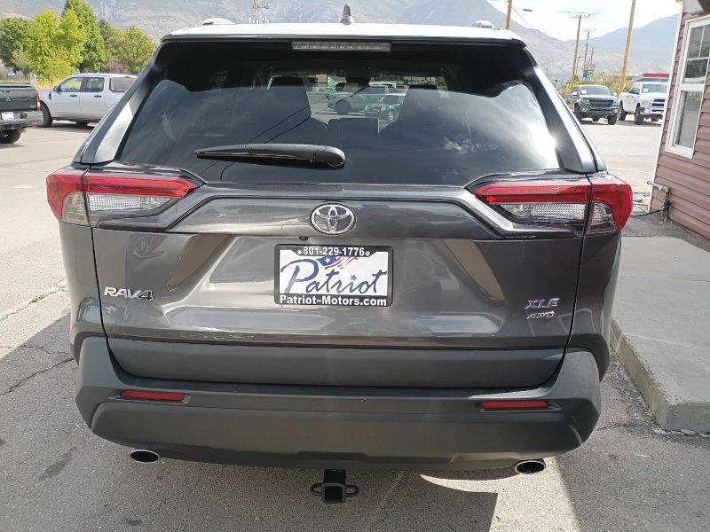 Used 2023 Toyota RAV4 XLE image 4