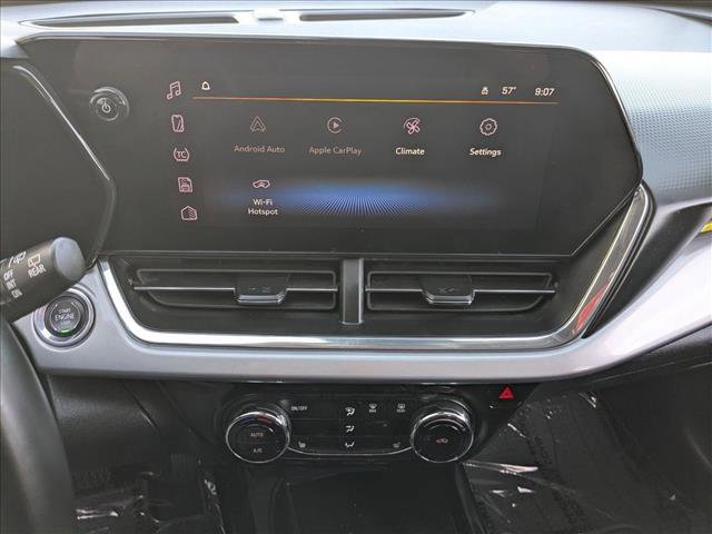 Certified 2024 Chevrolet Trax LT w/ Sunroof Package FWD image 14