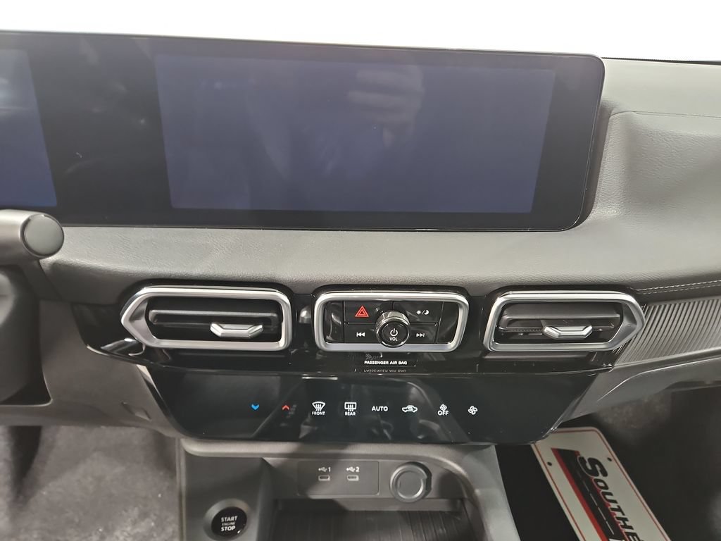 New 2026 Nissan Sentra SV w/ Floor Mat Package FWD image 18