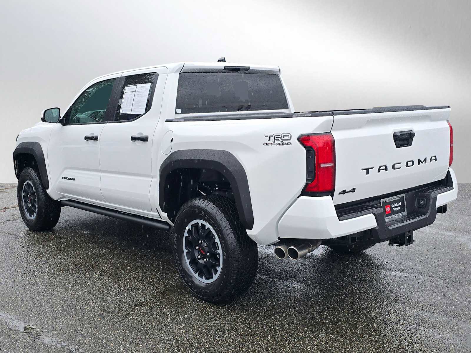 Used 2025 Toyota Tacoma TRD Sport image 5