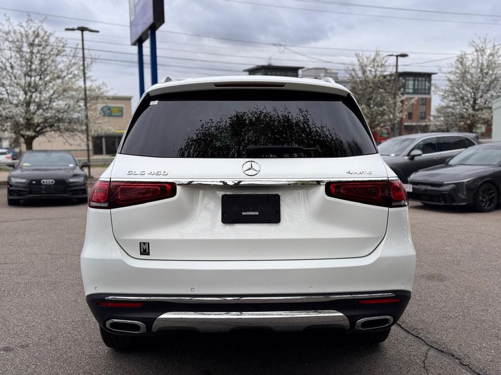 Used 2022 Mercedes-Benz GLS 450 4MATIC image 5