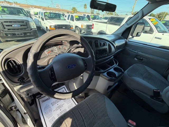 Used 2003 Ford E-450 and Econoline 450 image 22