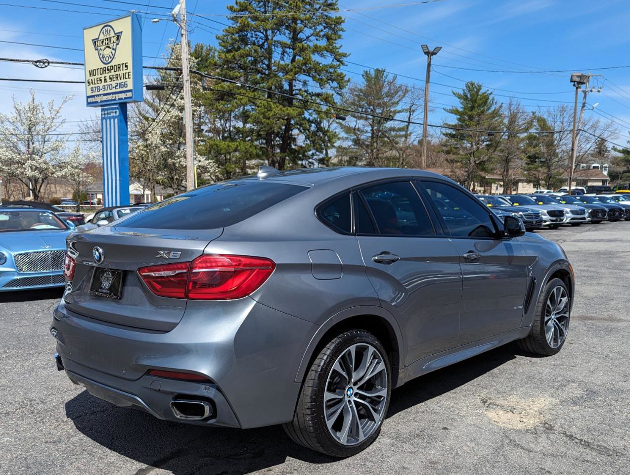 Used 2018 BMW X6 xDrive50i w/ M Sport Package AWD/4WD image 7