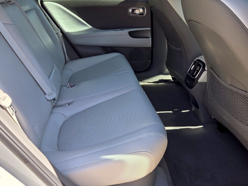 Used 2024 Hyundai Ioniq 6 SEL RWD image 16