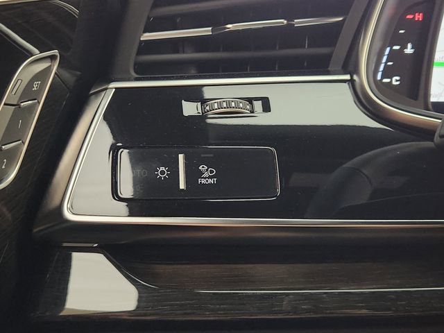 Used 2026 Audi Q8 Premium Plus AWD/4WD image 22