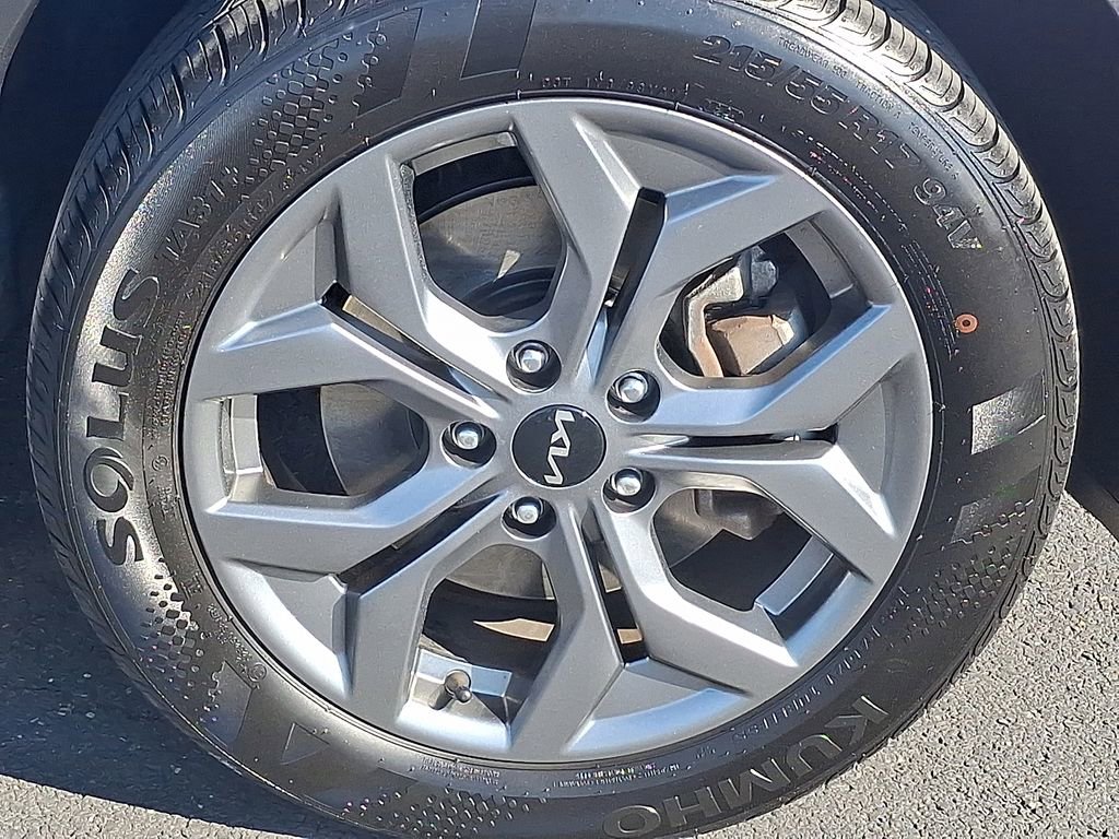 Certified 2024 Kia Seltos S image 8