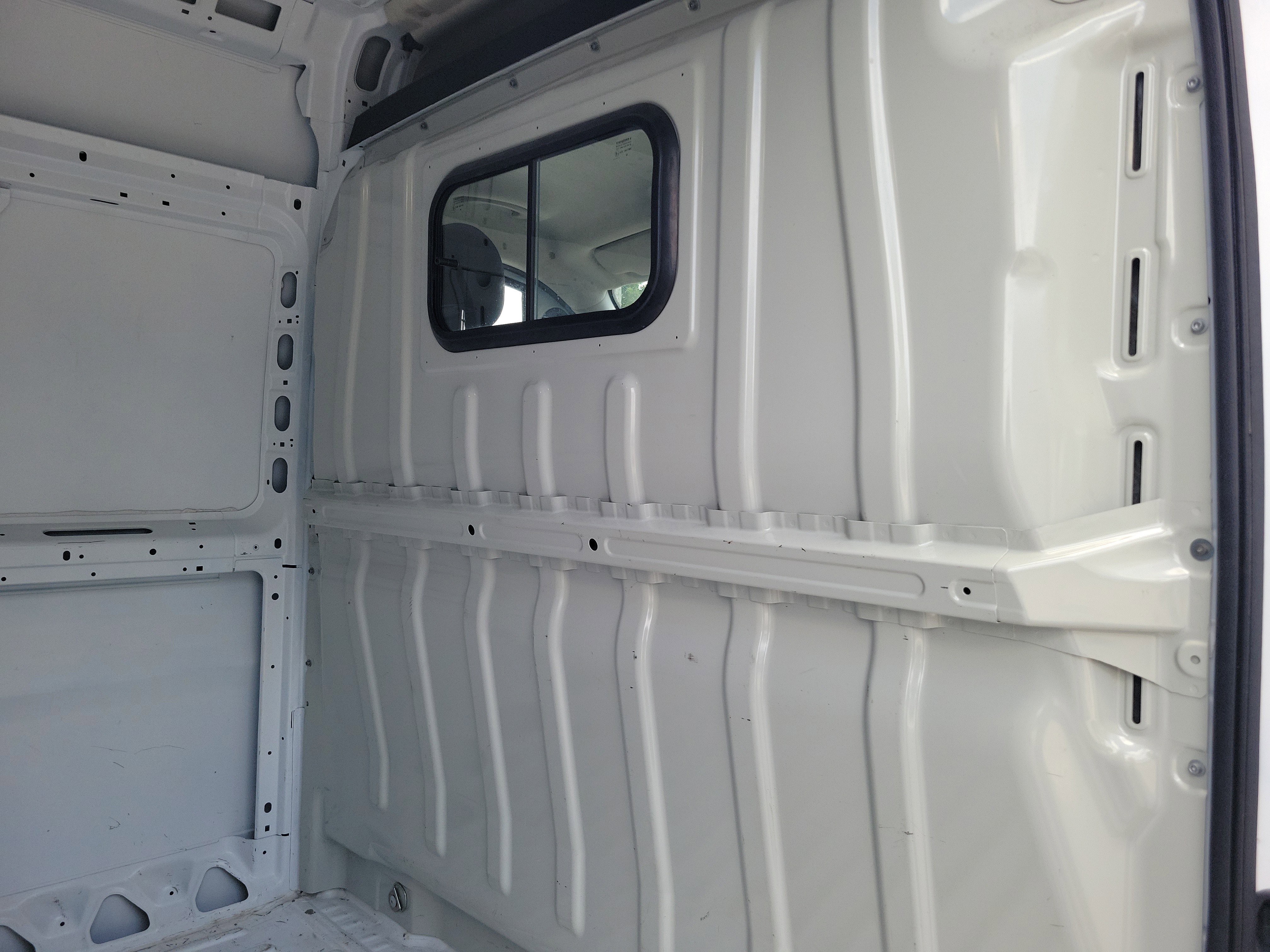 Used 2024 RAM ProMaster 2500 w/ Convenience Group FWD image 11