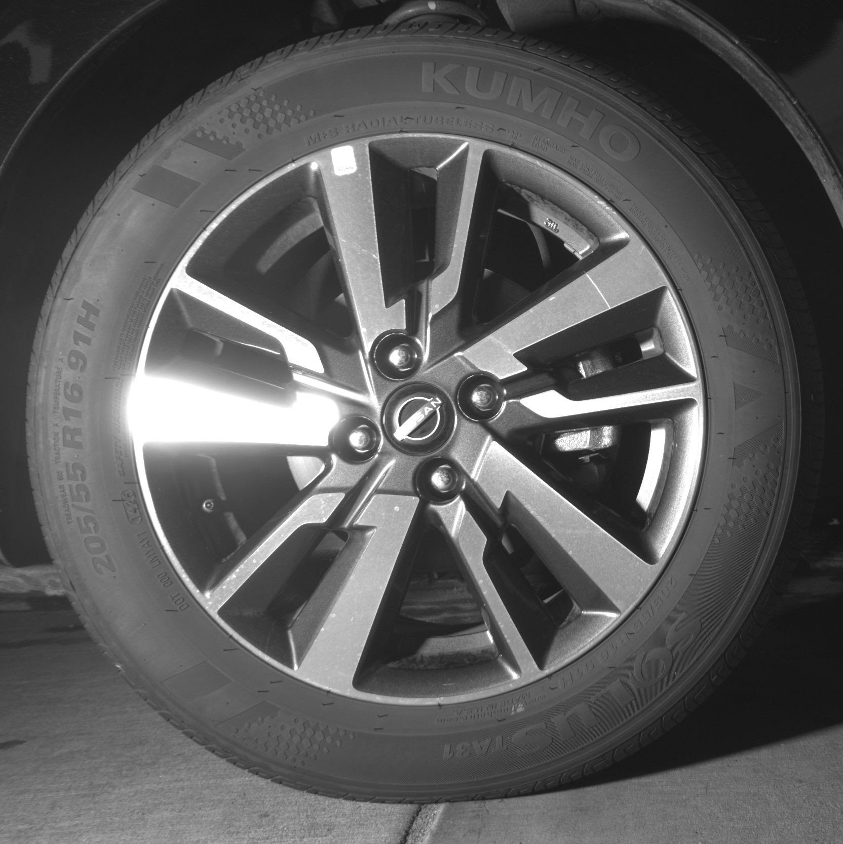 Used 2025 Nissan Versa SV FWD image 13