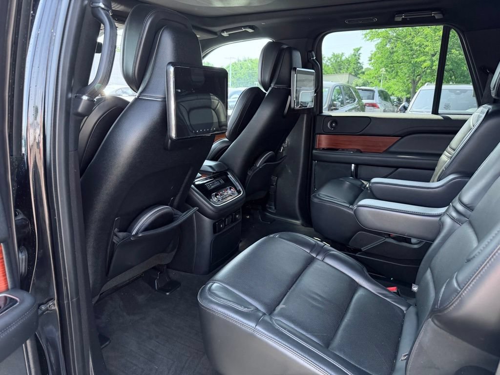 Used 2019 Lincoln Navigator L Reserve AWD/4WD image 26