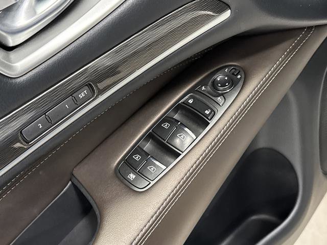 Used 2019 INFINITI QX60 Luxe w/ Essential Package image 28