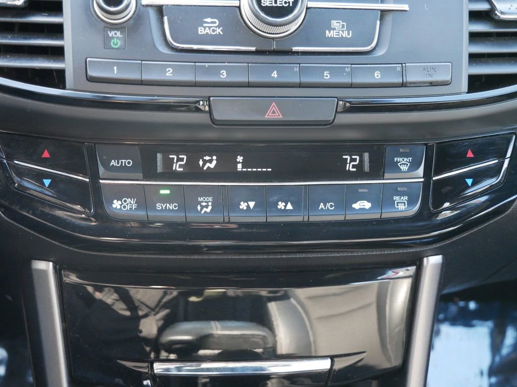 Used 2017 Honda Accord Sport image 23