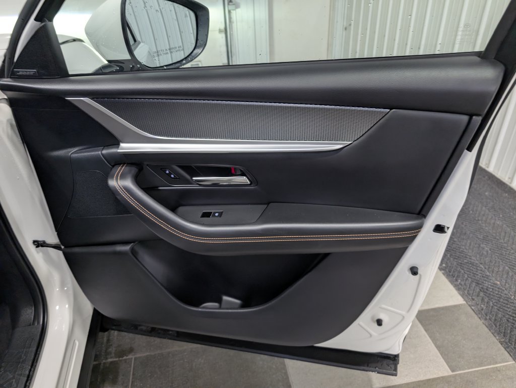 Used 2024 MAZDA CX-90 Plug-In Hybrid w/ Premium Plus AWD/4WD image 29