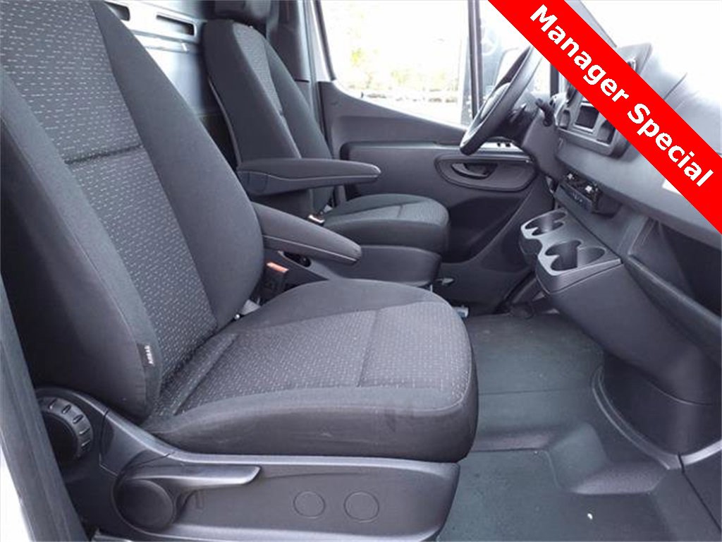 Used 2022 Mercedes-Benz Sprinter 3500 image 19