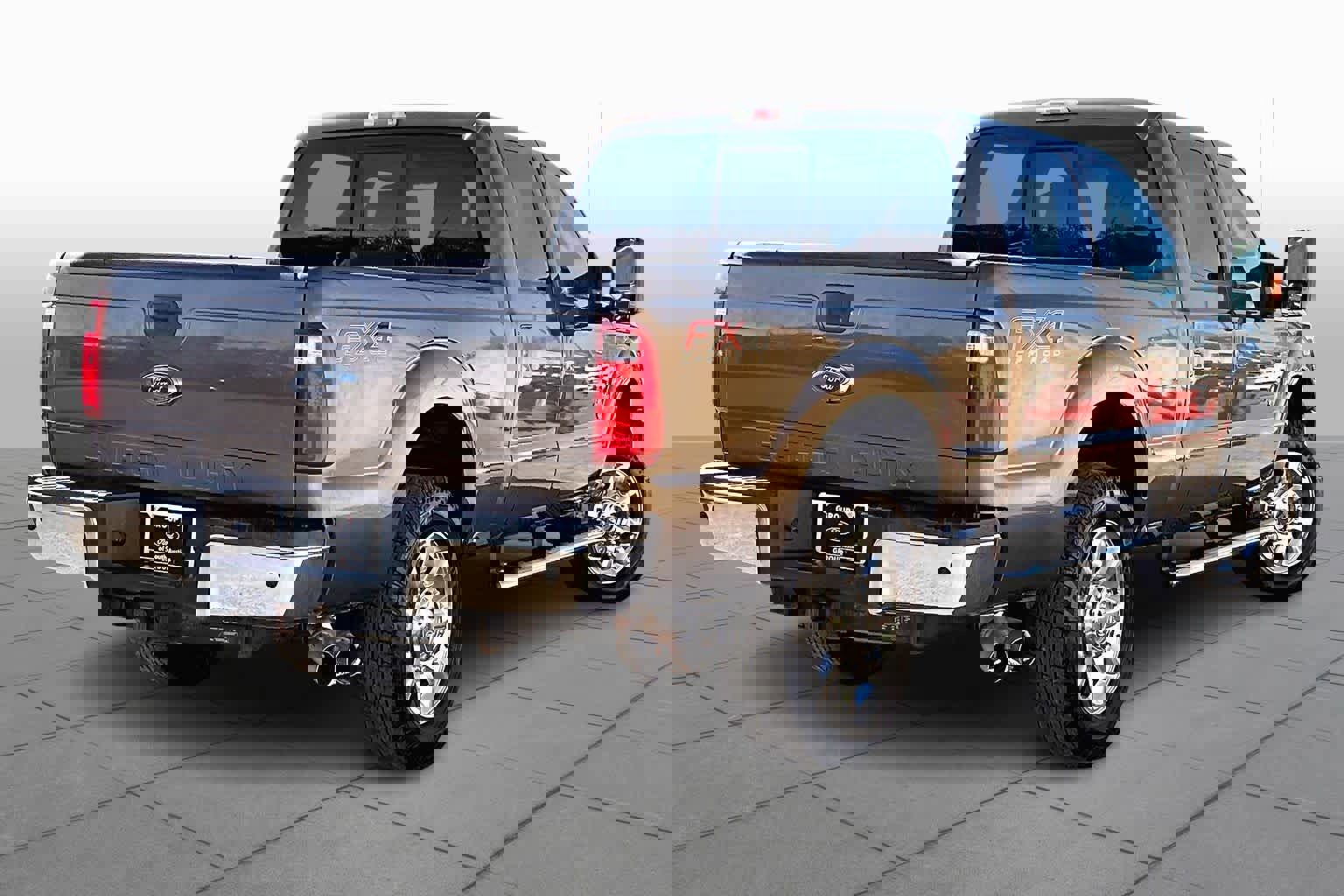 Used 2015 Ford F250 Lariat w/ Lariat Ultimate Package image 13