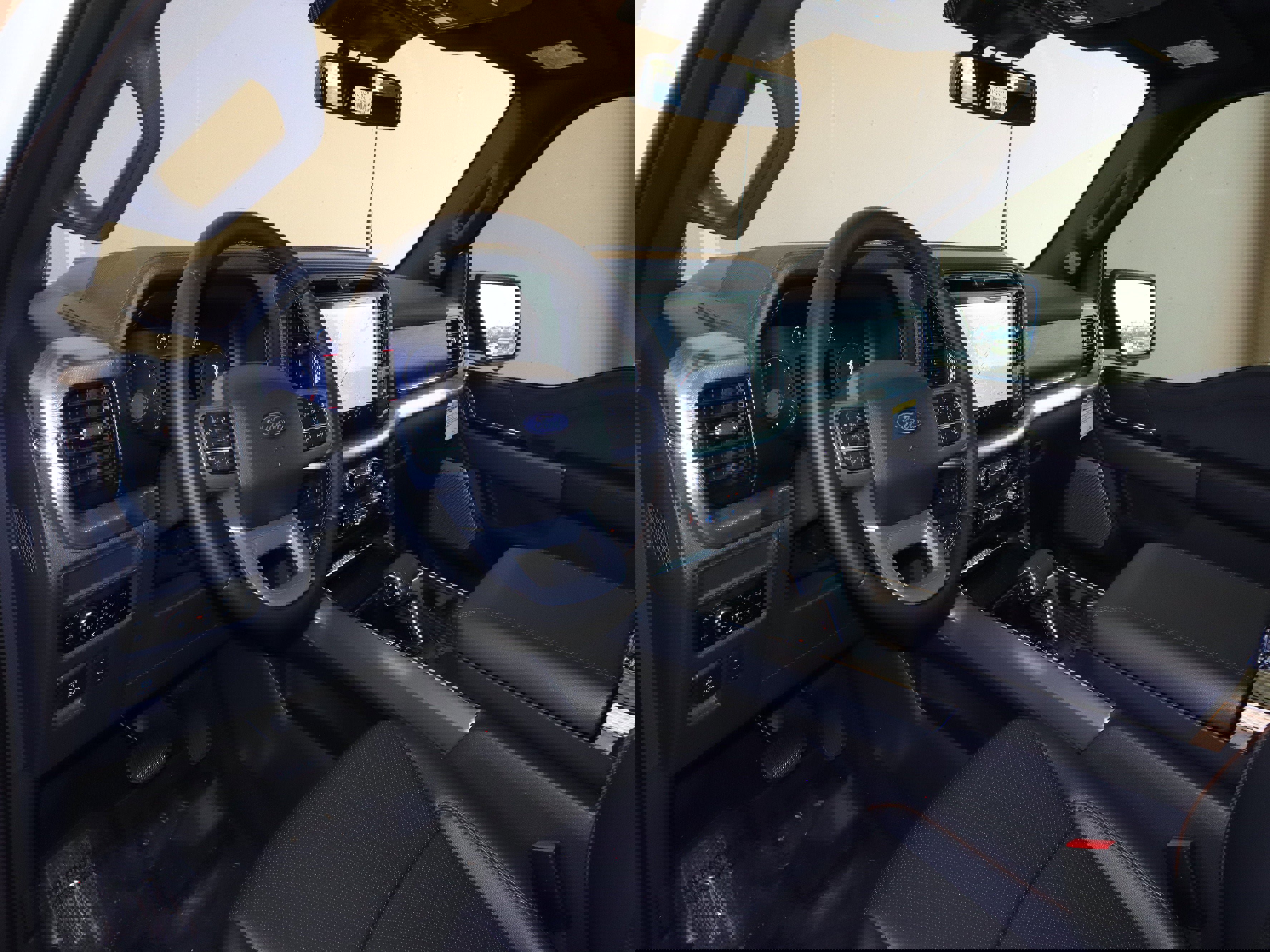 New 2025 Ford F150 Lariat w/ Equipment Group 502A High image 24