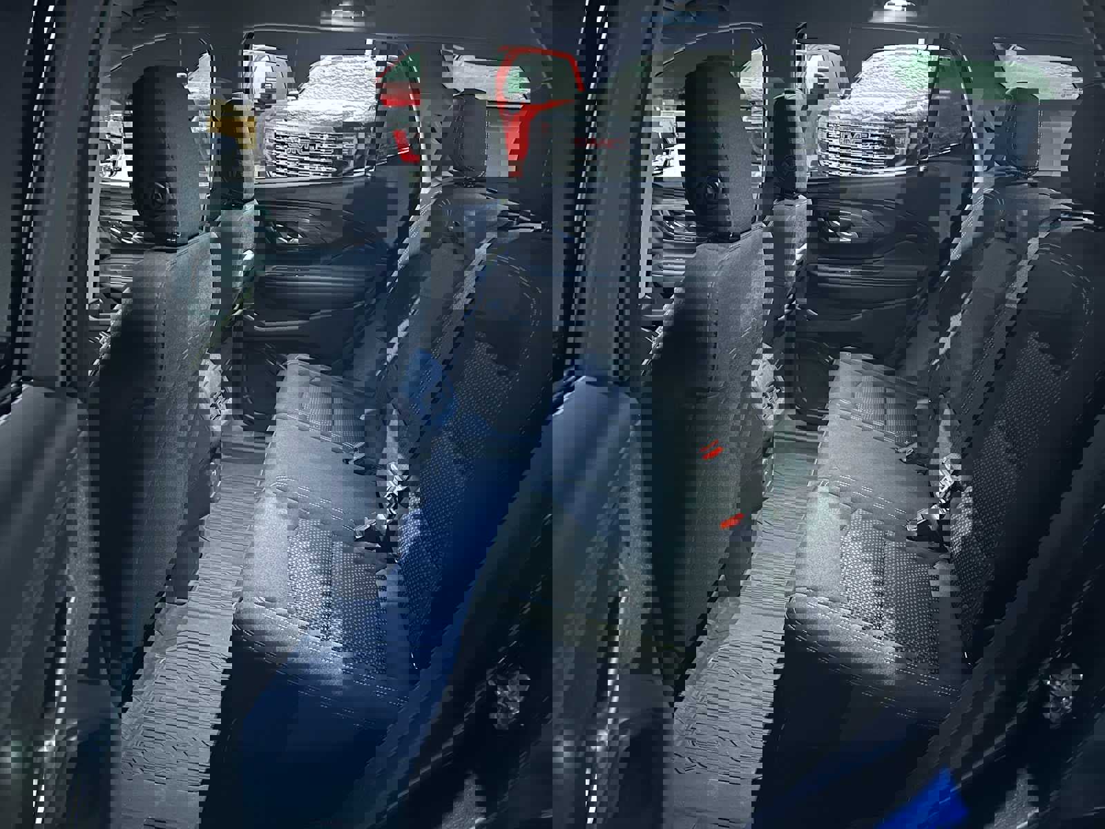 Used 2022 GMC Terrain SLE w/ Driver Convenience Package image 16