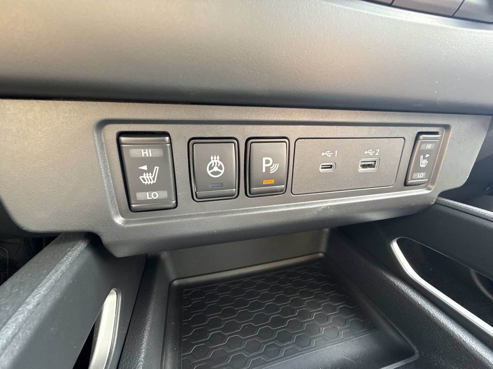 New 2026 Nissan Frontier SV w/ All-Weather Content Package AWD/4WD image 30