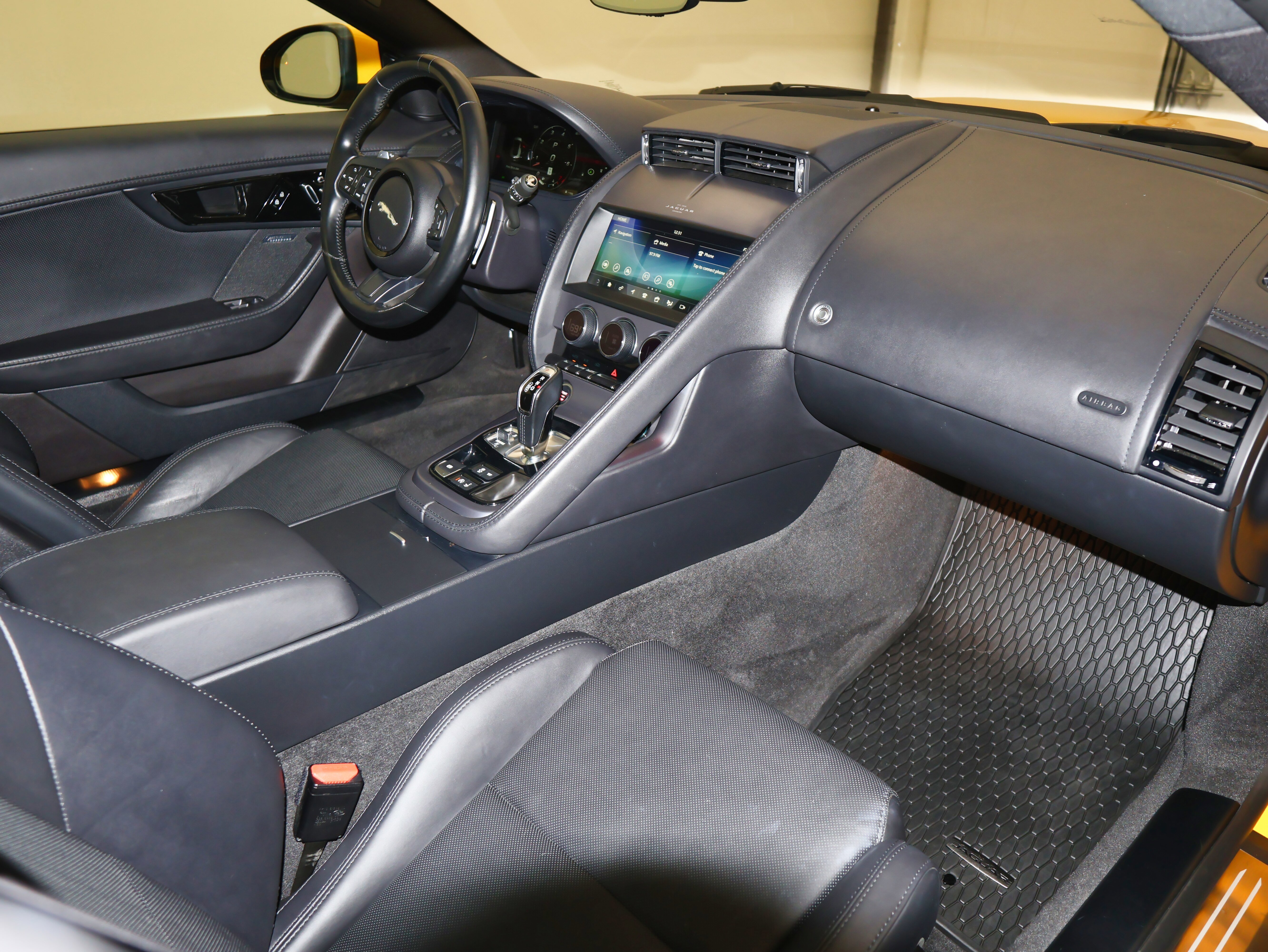 Used 2021 Jaguar F-TYPE R-Dynamic image 29