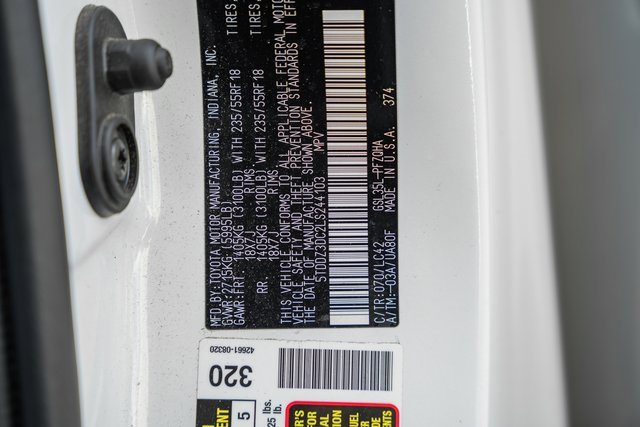 Used 2020 Toyota Sienna XLE image 38