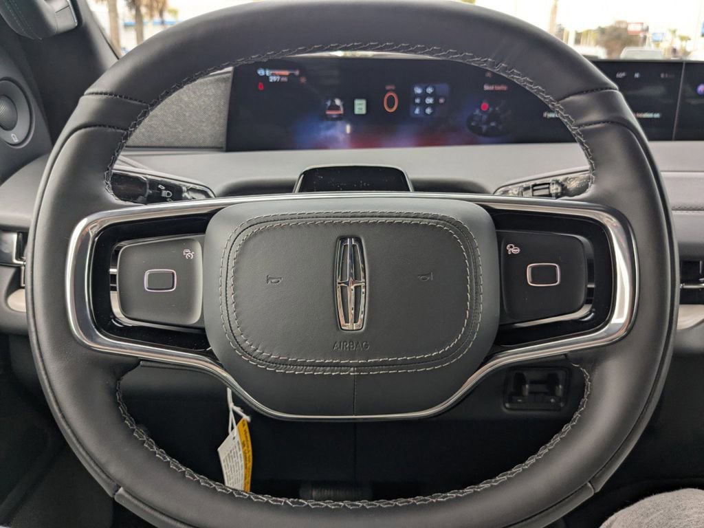 New 2026 Lincoln Navigator Reserve w/ Jet Appearance Package image 31