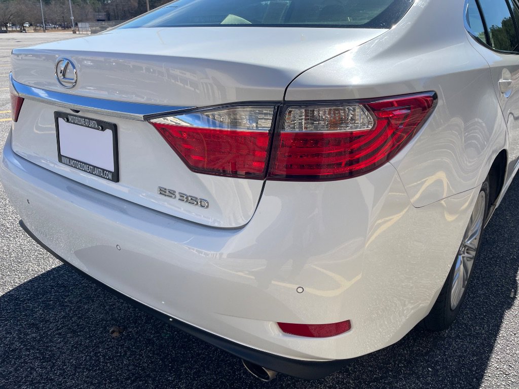Used 2014 Lexus ES 350 Ultra Luxury w/ Luxury Package FWD image 14