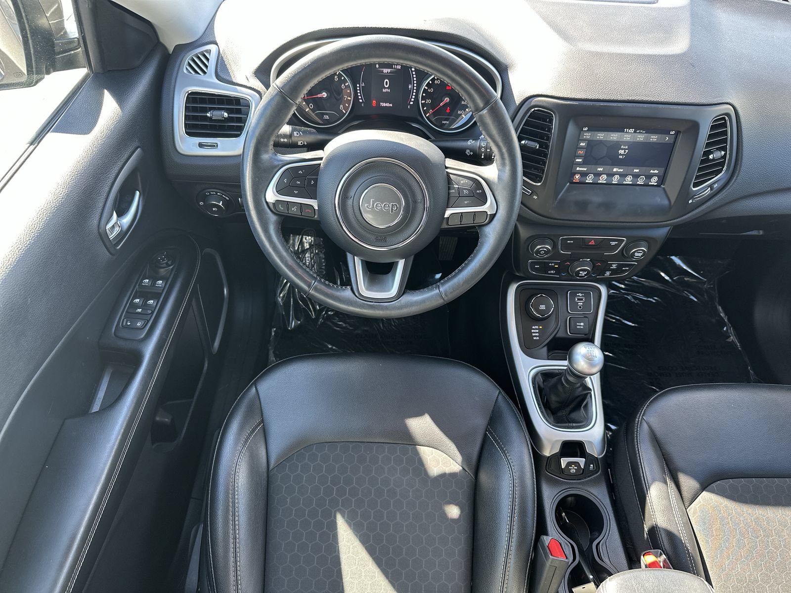 Used 2019 Jeep Compass Latitude w/ Cold Weather Group AWD/4WD image 17