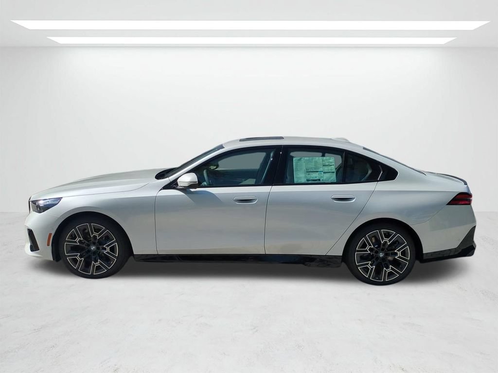 New 2027 BMW 530i xDrive w/ M Sport Package AWD/4WD image 7