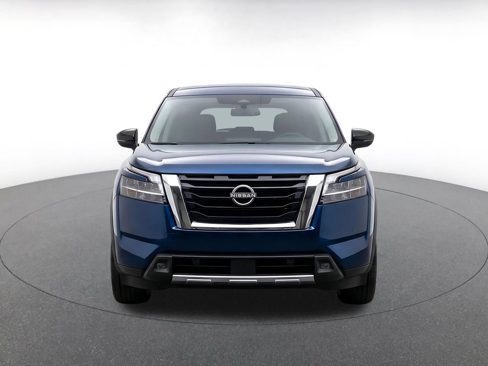 Used 2025 Nissan Pathfinder SV FWD video 2