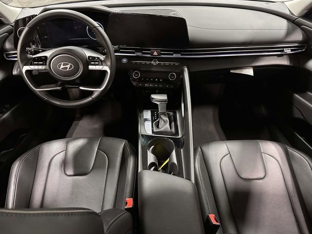 Used 2025 Hyundai Elantra Limited w/ Cargo Package FWD image 21