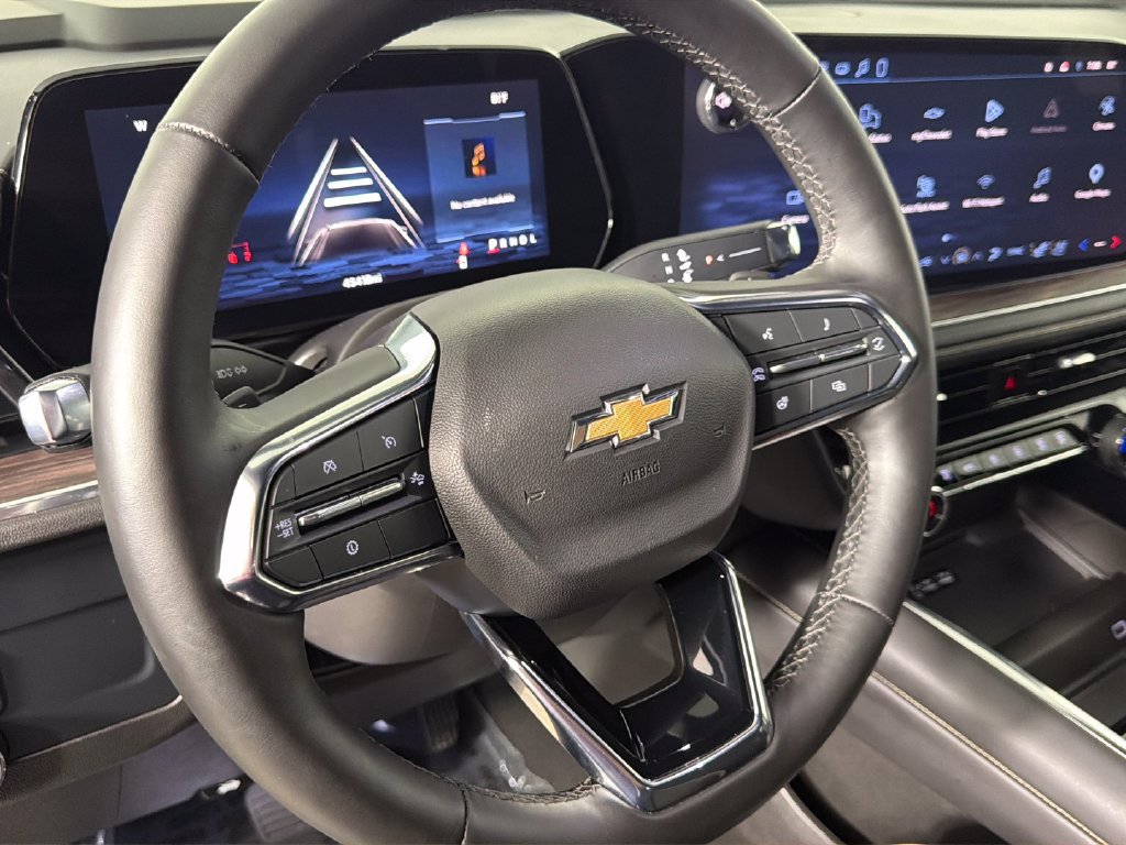 Certified 2025 Chevrolet Suburban Premier RWD image 23