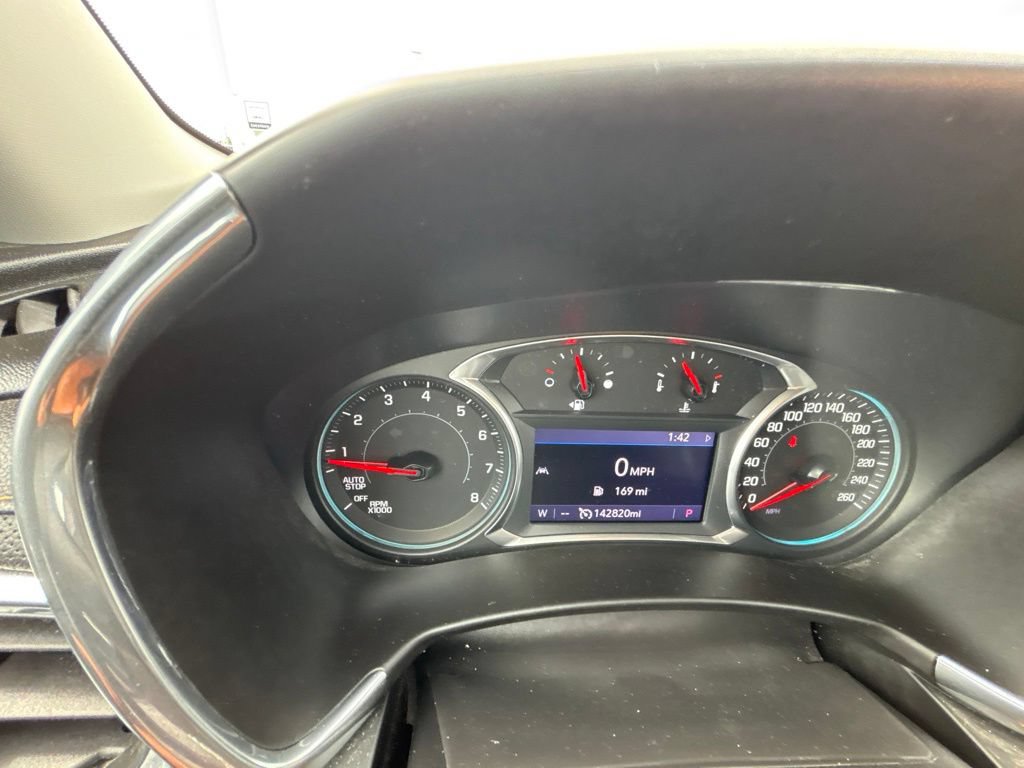 Used 2020 Chevrolet Equinox Premier AWD/4WD image 13