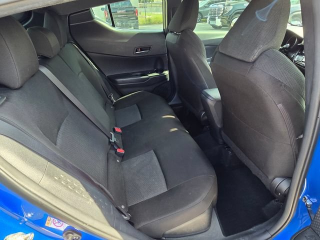 Used 2019 Toyota C-HR XLE FWD image 13