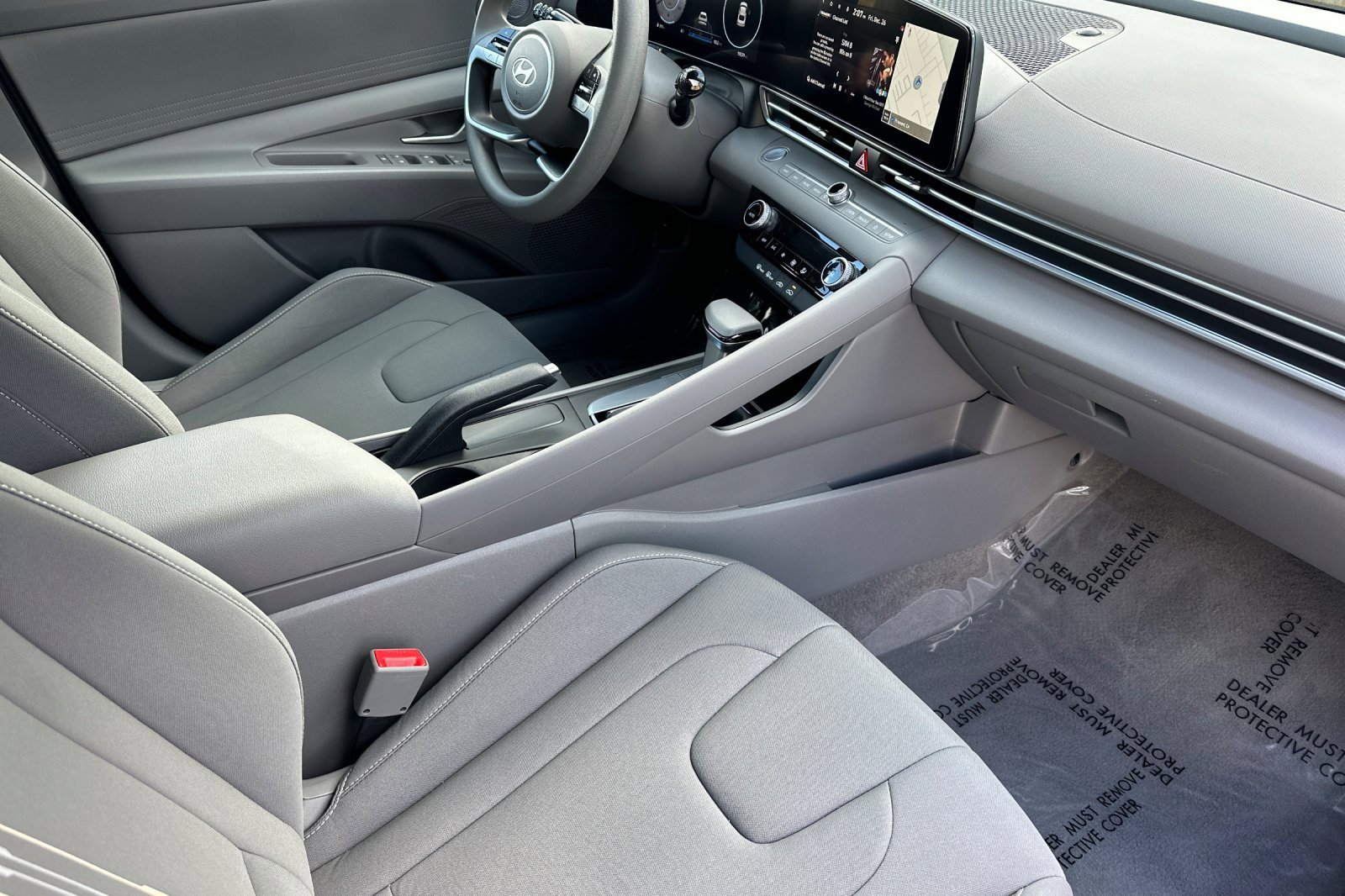 Used 2024 Hyundai Elantra SEL image 17