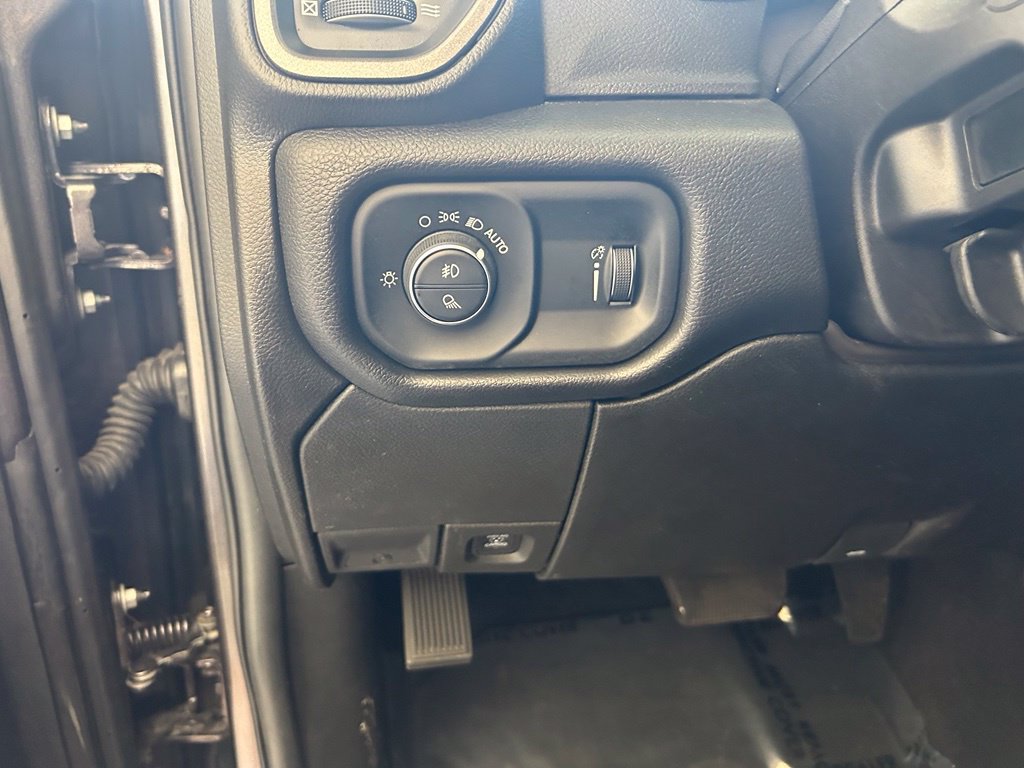 Used 2025 RAM 3500 Tradesman AWD/4WD image 42