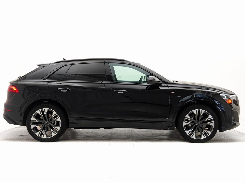 New 2025 Audi Q8 Prestige image 2