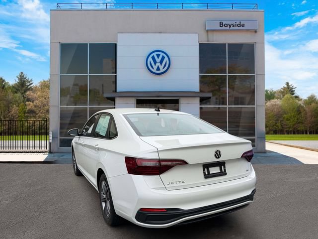 Certified 2023 Volkswagen Jetta SE w/ Panoramic Sunroof Package FWD image 5