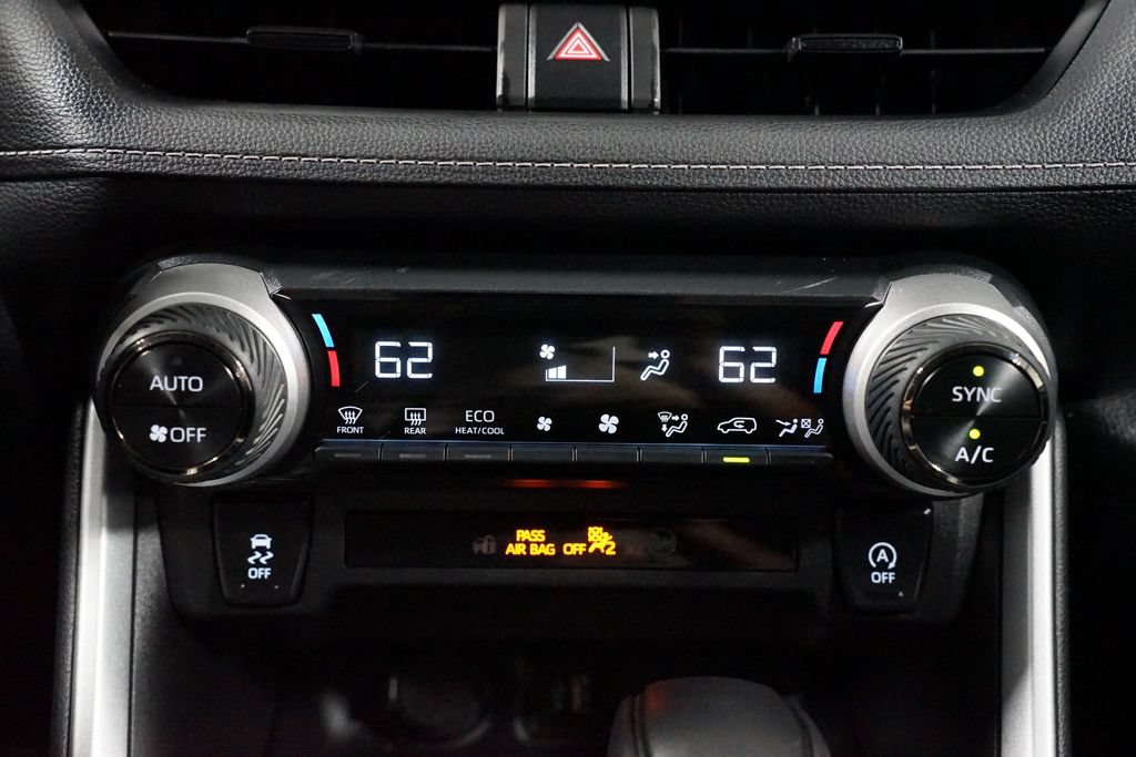 Certified 2025 Toyota RAV4 XLE FWD image 20
