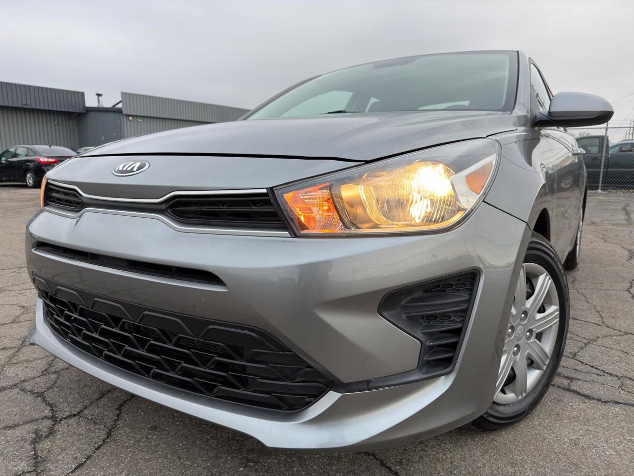 Used 2021 Kia Rio S image 2
