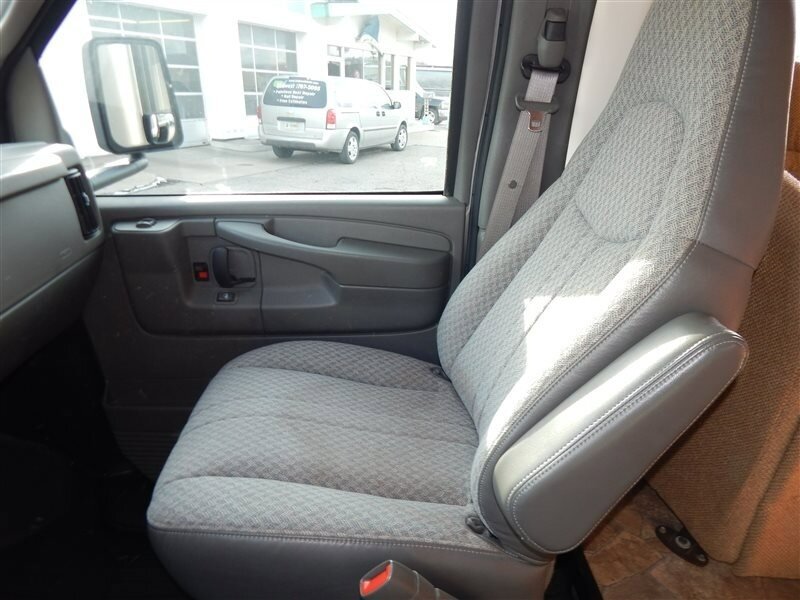 Used 2007 Chevrolet Express 3500 w/ RV Package image 37