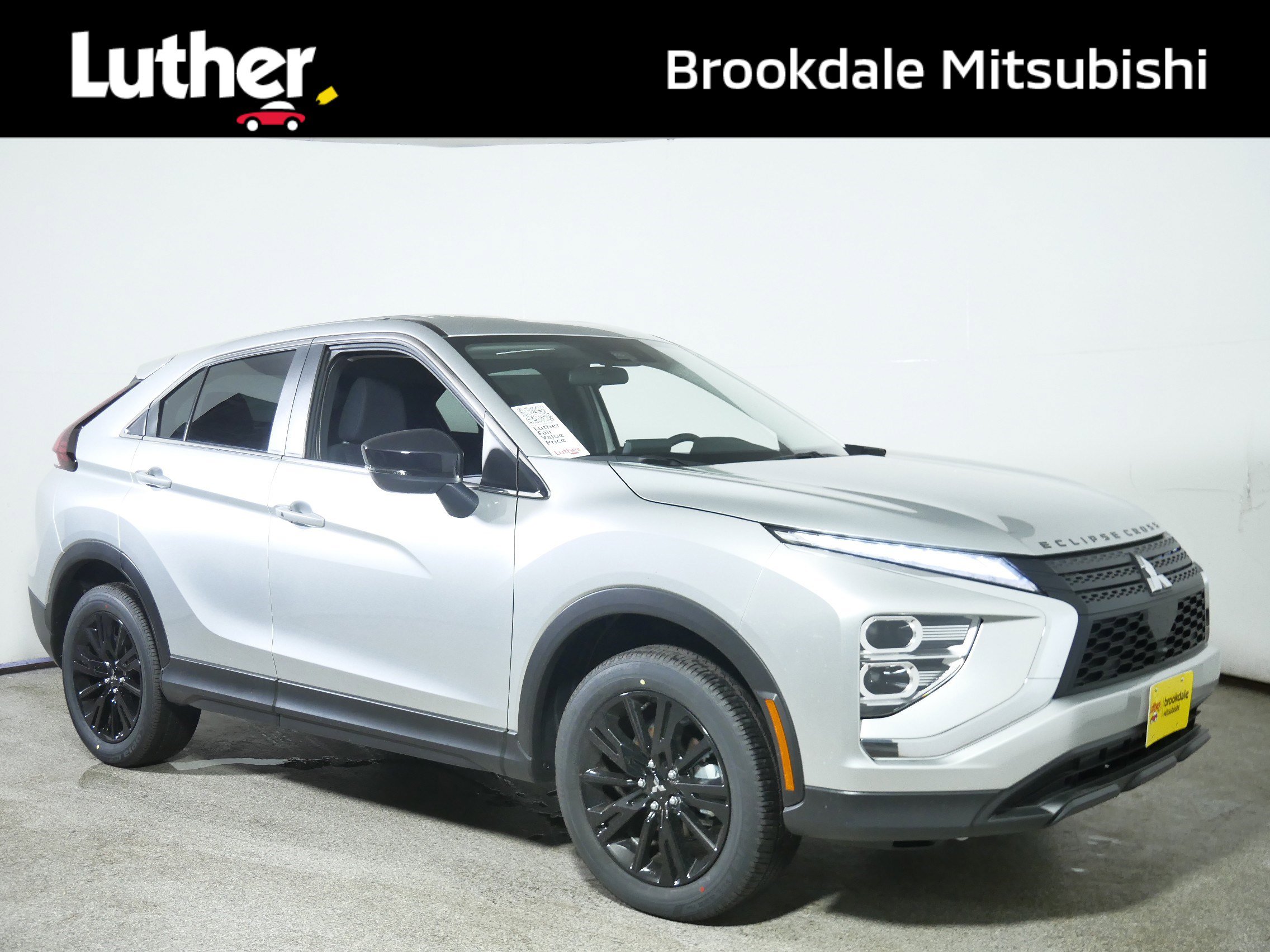 New 2025 Mitsubishi Eclipse Cross LE image 1