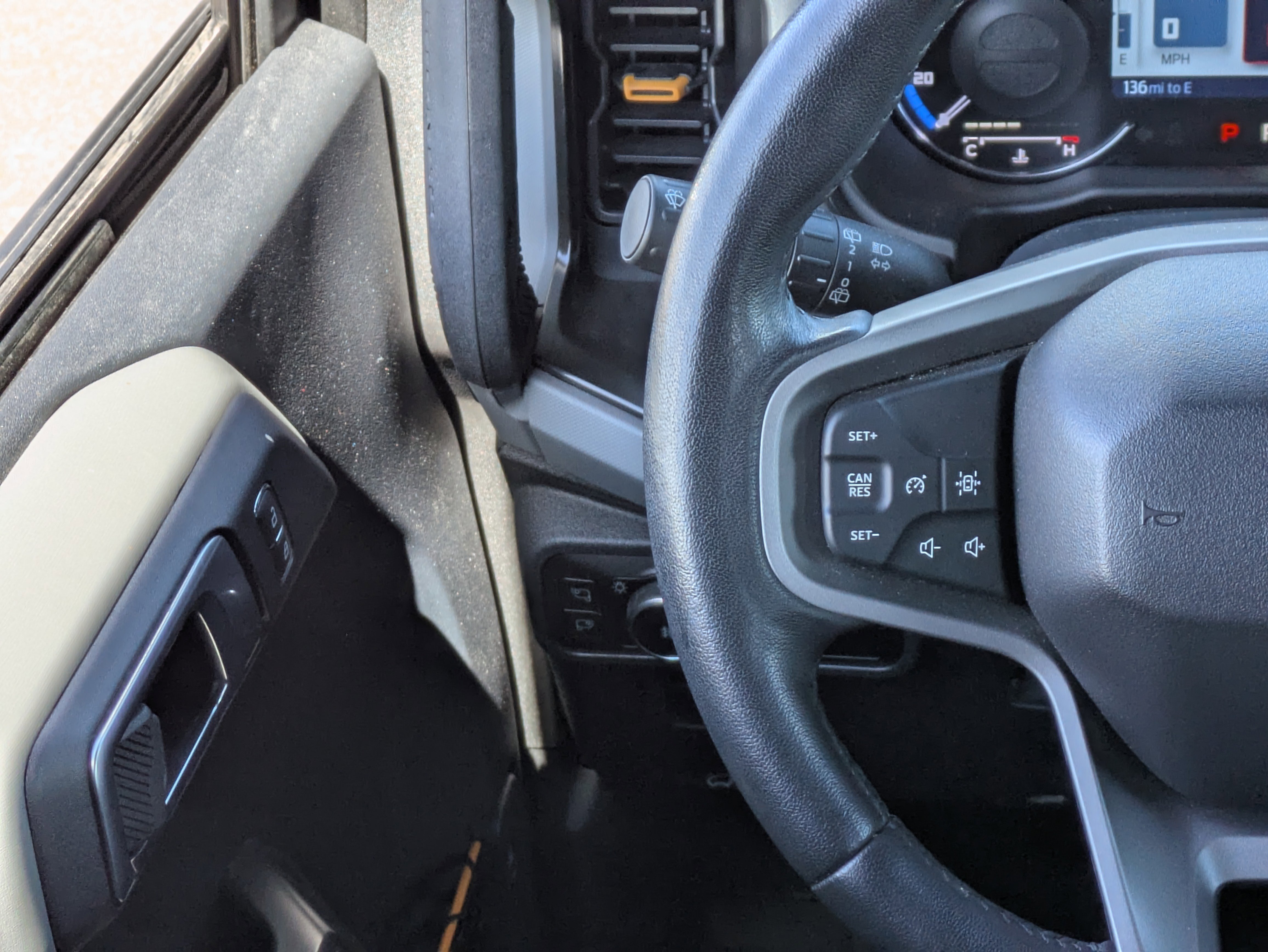 Used 2023 Ford Bronco Badlands image 26