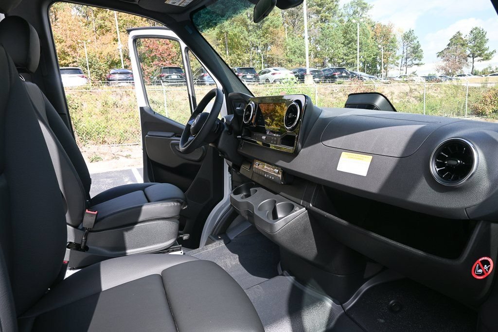 Used 2026 Mercedes-Benz Sprinter 2500 image 20