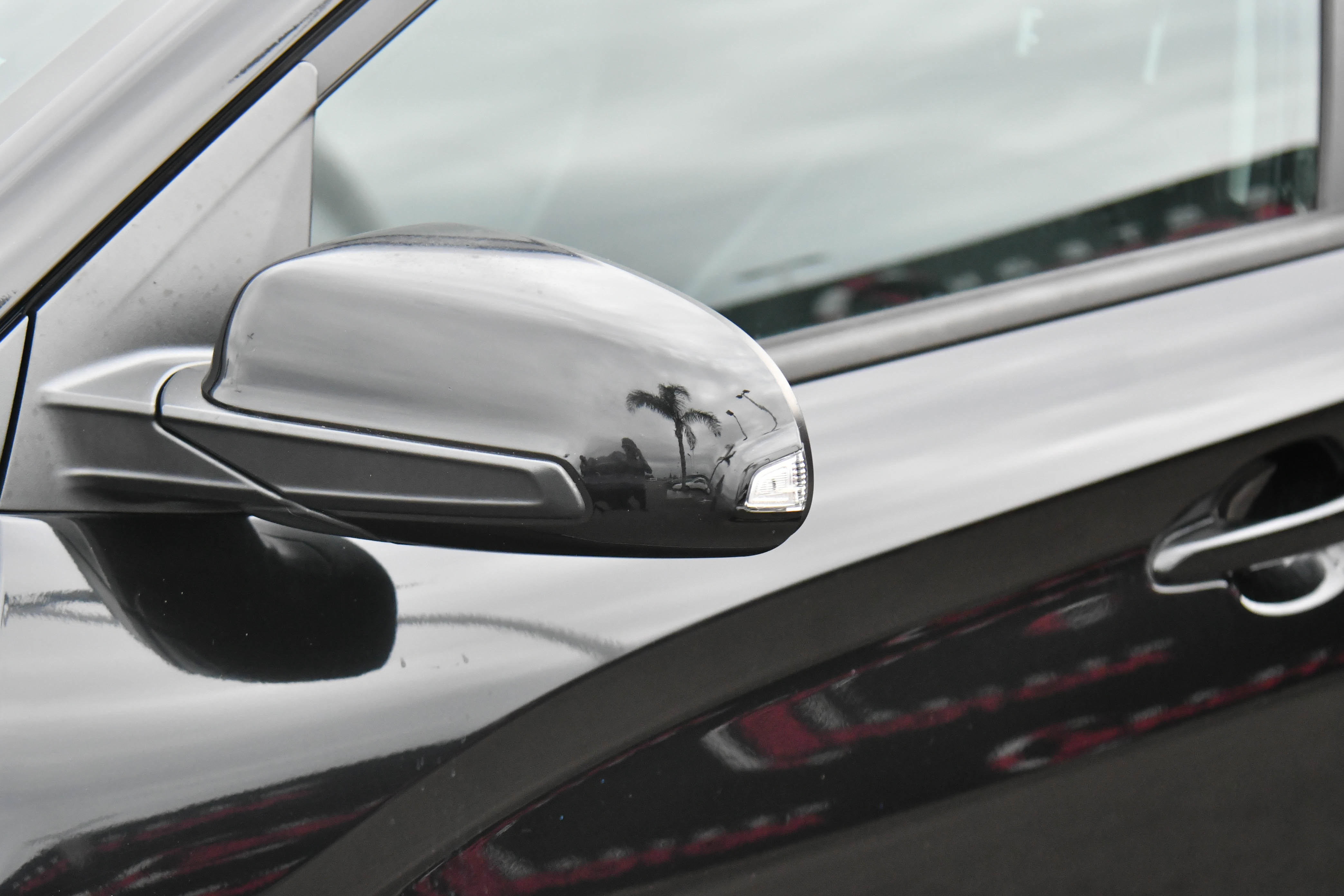 Used 2021 Hyundai Kona Limited FWD image 13
