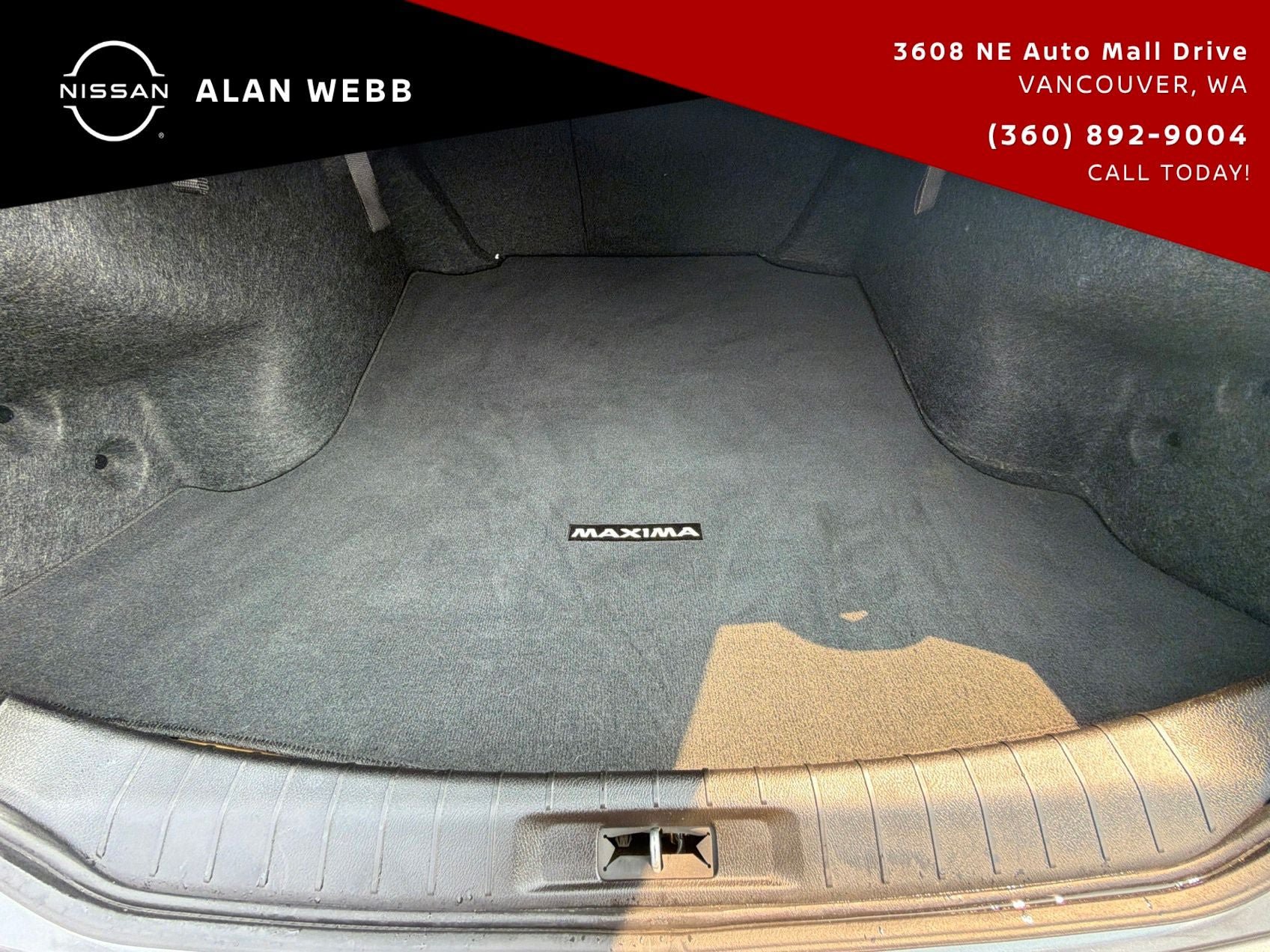 Used 2021 Nissan Maxima SR w/ Sport Mat Group FWD image 28