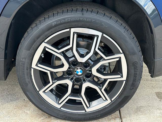 Certified 2025 BMW X1 xDrive28i w/ Premium Package AWD/4WD image 32