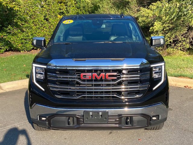 Used 2025 GMC Sierra 1500 SLT AWD/4WD image 2